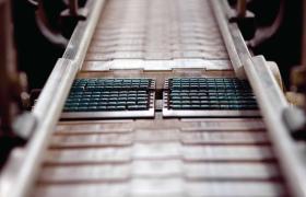 Mengenal Table Top Chain: Solusi Efesiensi Untuk Sistem Conveyor Industri